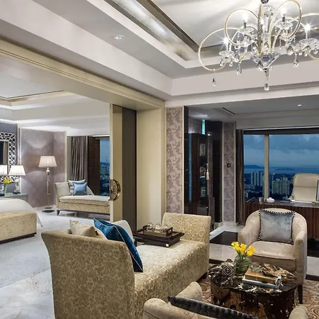 The St. Regis 5*