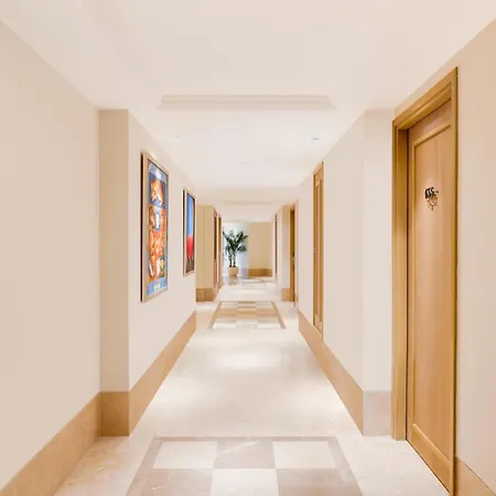 Aurika, International Airport - Luxury By Lemon Tree Hotel
