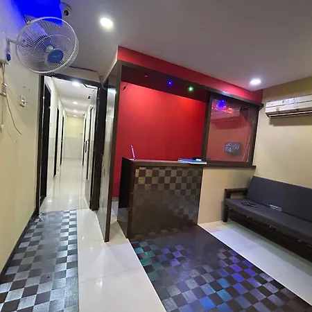 Skyway Apartment