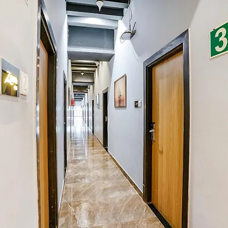 Fabhotel Zara Grand 3* Mumbai