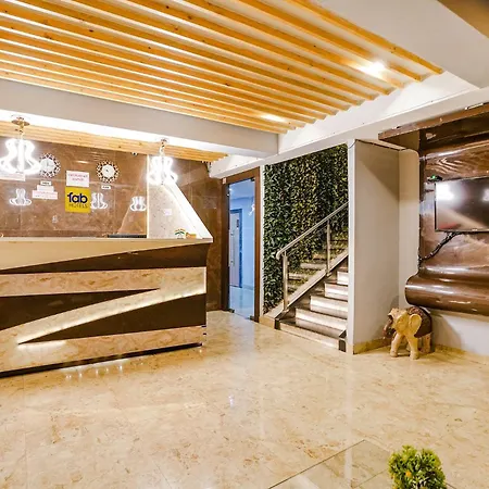 Hotel Fabhotel Zara Grand 3*