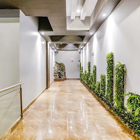 Hotel Fabhotel Zara Grand Mumbai