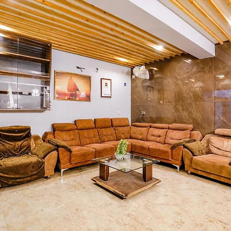 Fabhotel Zara Grand 3*