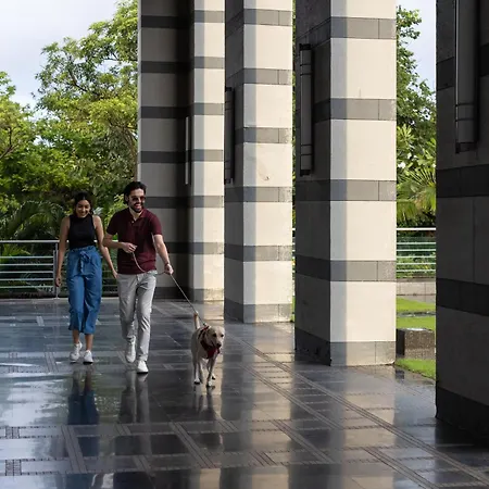 Grand Hyatt And Residences Hotel