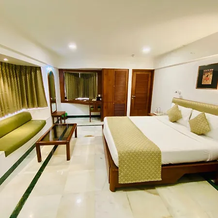 Parle International Hotel