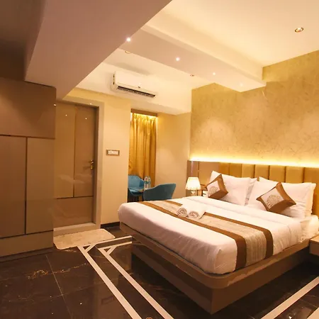 Home2 Renaissance Club Mumbai