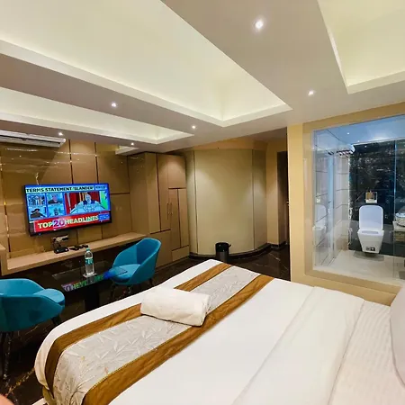 Hotel Home2 Renaissance Club Mumbai