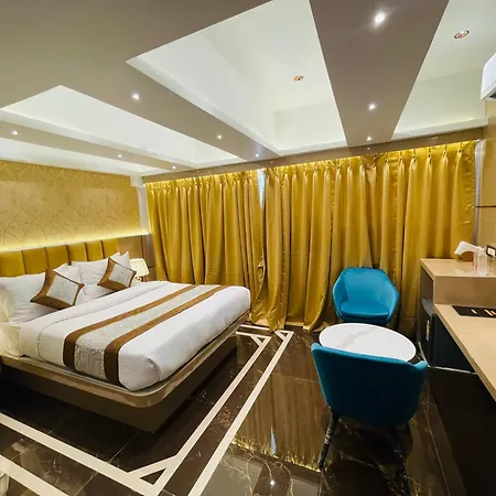 Home2 Renaissance Club Hotel Mumbai