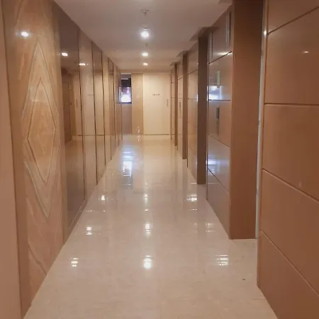 Apartment Lite - Powai
