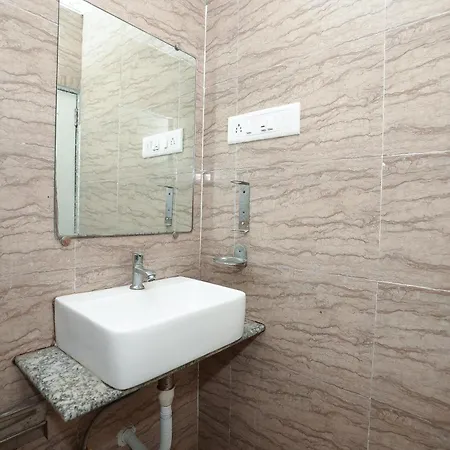 Royal Aqua 2* Mumbai