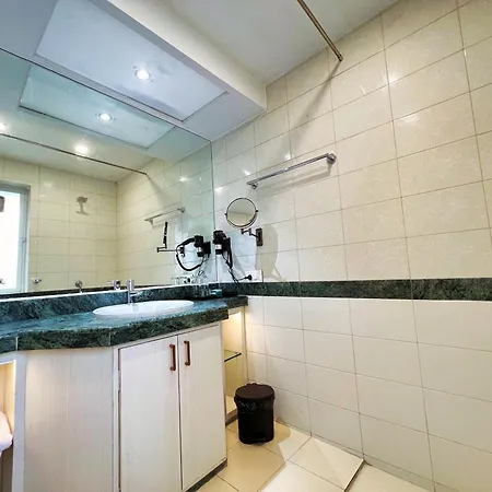 White House By Maxxvalue Service Bandra Apartment Mumbai