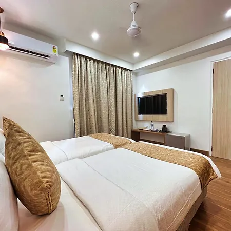 White House By Maxxvalue Service Bandra * Mumbai