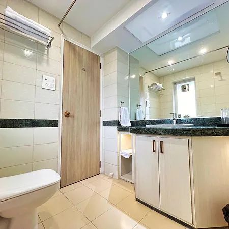 White House By Maxxvalue Service Bandra