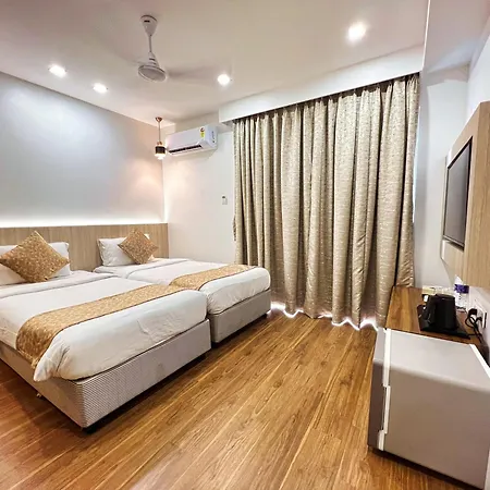 White House By Maxxvalue Service Bandra * Mumbai