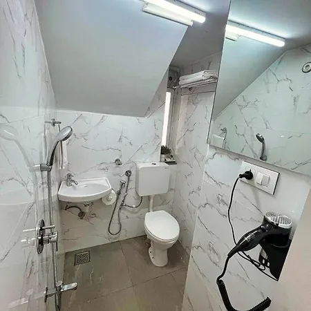 Apartment White House By Maxxvalue Service Bandra