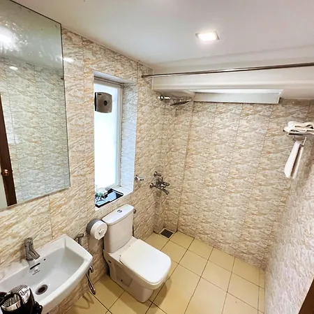 White House By Maxxvalue Service Bandra Mumbai