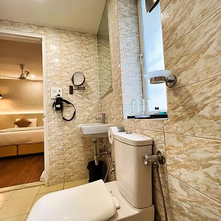 Apartment White House By Maxxvalue Service Bandra Mumbai