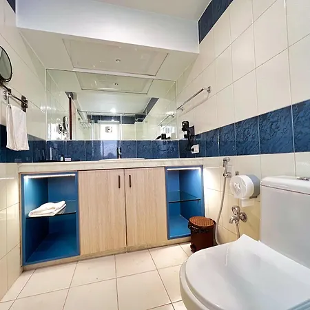Apartment White House By Maxxvalue Service Bandra Mumbai