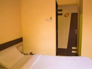 Bed & Breakfast Oyo Town Mumbai