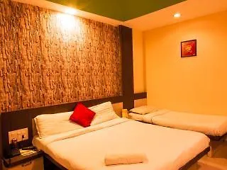 Oyo Town Bed & Breakfast Mumbai