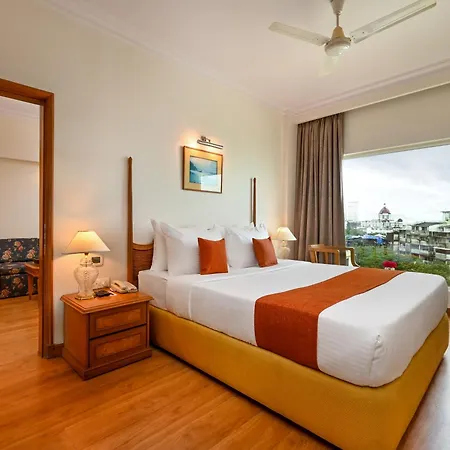 Fariyas , Colaba Hotel 4*