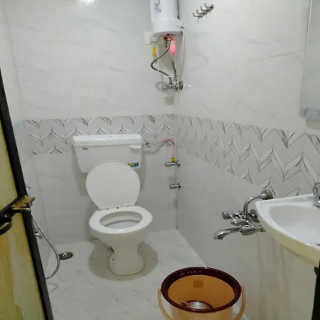 Guest house Sai Plaza, Chembur 2*