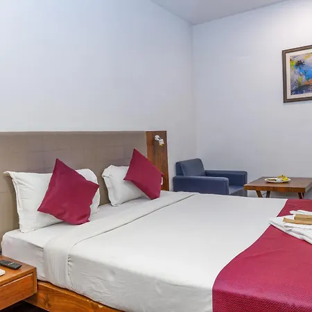 J And Banquets Hotel 3*