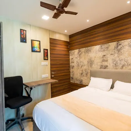 New Sky Palace Residency- Near International Airport Andheri East Hotel 3*