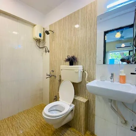 Pali Carters Building 101, 20th Road, Khar West By Connekt Homes Apartment Mumbai