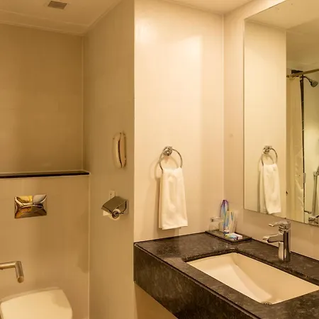 Kohinoor Elite Near Bkc Hotel 4*