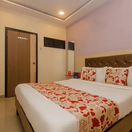 O Golden Nest Near Chhatrapati Shivaji International Airport Hotel 3*
