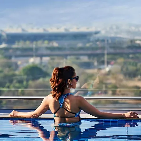 Novotel International Airport 5* Mumbai