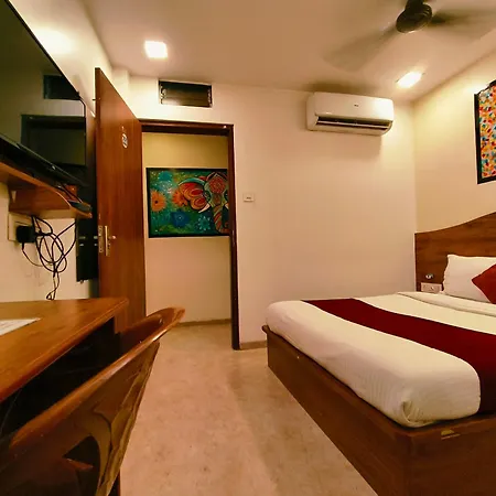 Crown Juhu