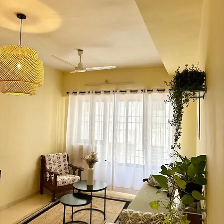 Apartment Entire 1 Bhk In Bandra West Mumbai