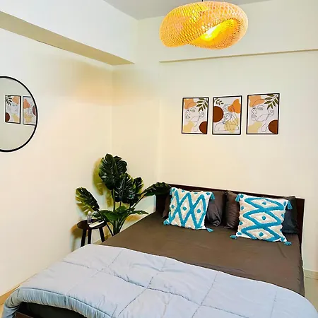 Apartment Entire 1 Bhk In Bandra West *