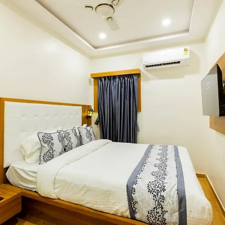 Village Residency Hotel 3*