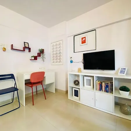 Nature Inspired Sun Drenched 1br In Bandra * Mumbai