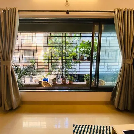 Apartment Nature Inspired Sun Drenched 1br In Bandra *