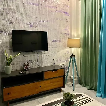 Bougainvillea Bliss~entire 1bhk In Bandra's Heart Apartment