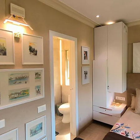 Forest View Bedroom Homestay *