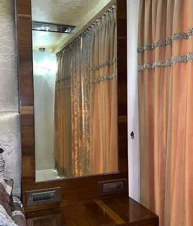 Modern 2bhk In Main Lokhandwala With Wi Fi Apartment *