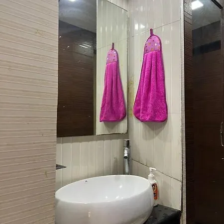 Modern 2bhk In Main Lokhandwala With Wi Fi Apartment