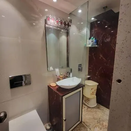 Modern 2bhk In Main Lokhandwala With Wi Fi Mumbai