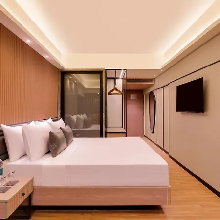 Lemon Tree Premier, Malad, Hotel 4*