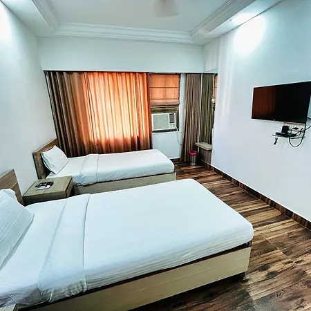 Maxxvalue - Service Marol Apartment