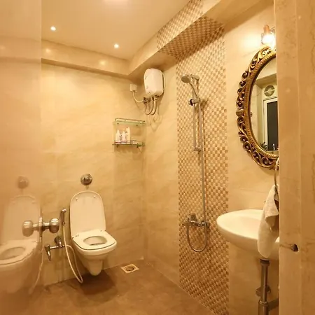 Luxury 1 Bedroom - 2 Mins From Airport Apartment Mumbai