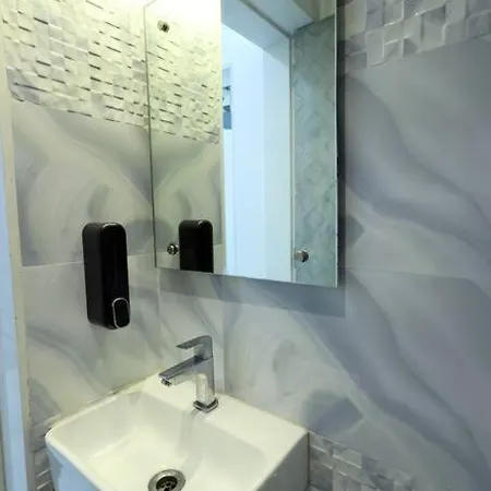 Apartment Airport - 1 Bhk Service Andheri