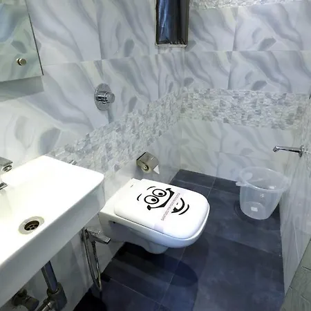 Airport - 1 Bhk Service Andheri Apartment