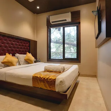 Sea Breeze 3* Mumbai
