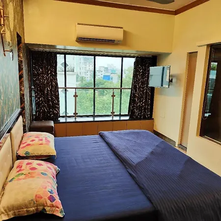 Spacious 3bhk Heart Of Mumbai, Bandra Apartment Mumbai